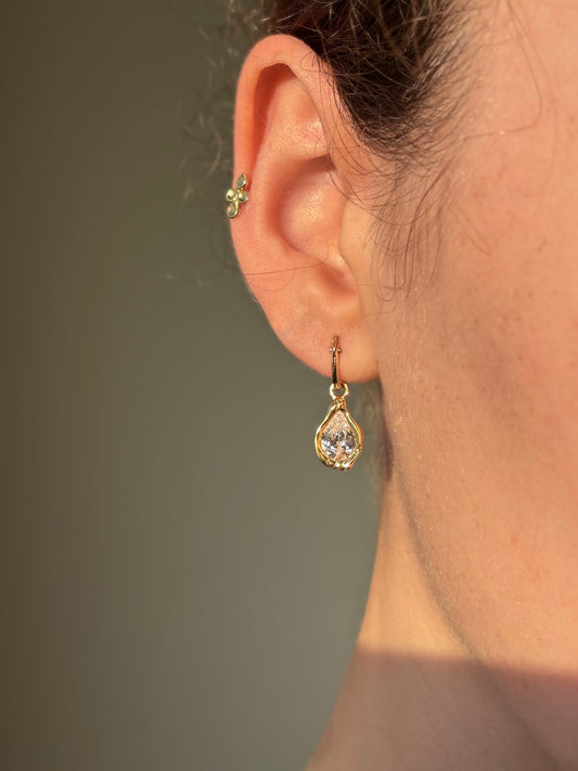 Drop Earrings - white