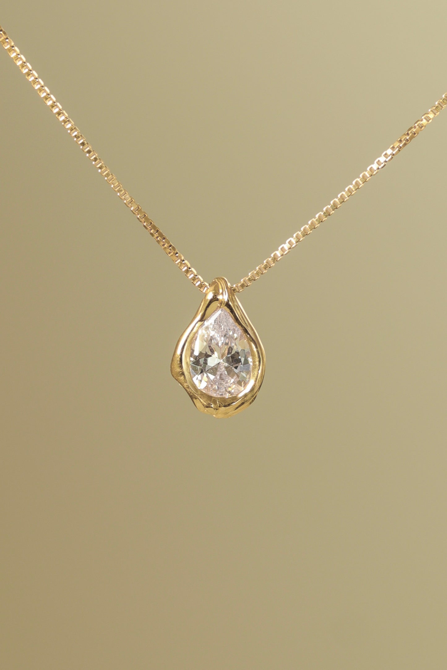 Drop Pendant -  white
